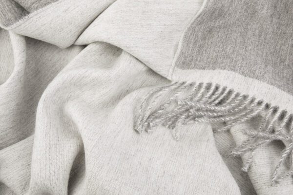 Tuwi Pure Reversible Eco Throw Light Grey - Image 3